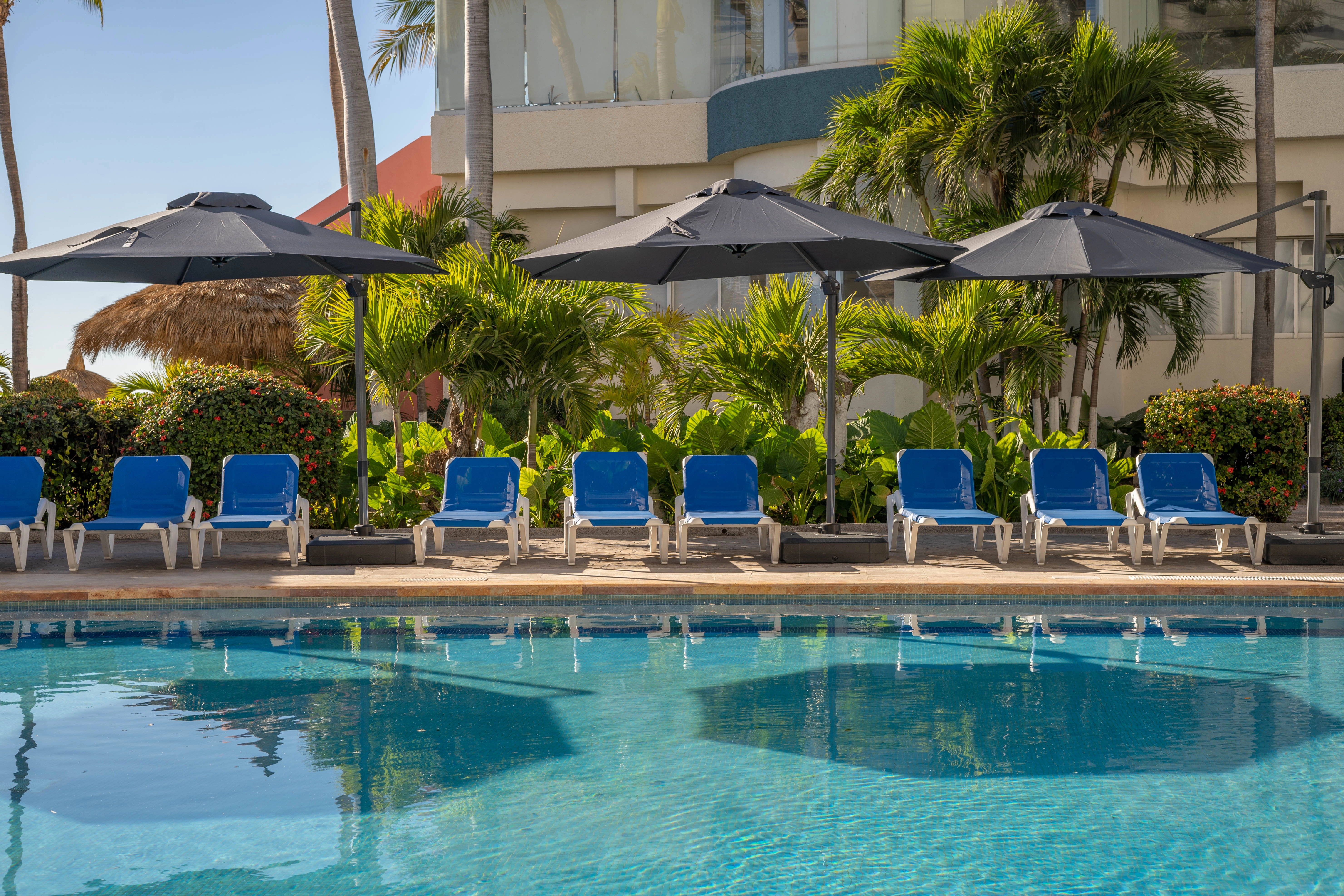 Playa Gaviotas en Zona Dorada Mazatlan a la altura del Hotel Oceano Palace